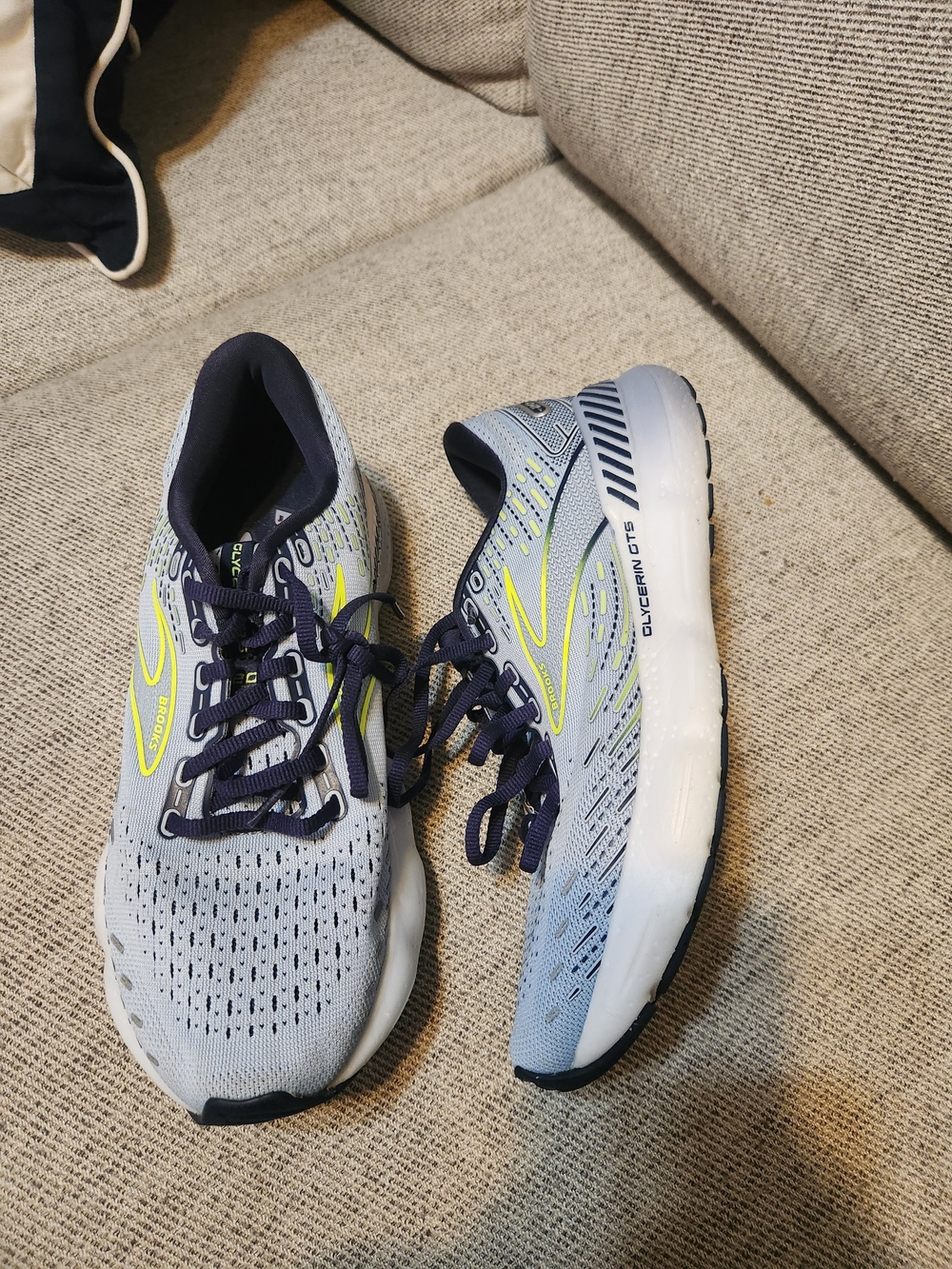 Brooks Glycerin GTS Running Shoes - Light Gray with Neon Yellow and Navy